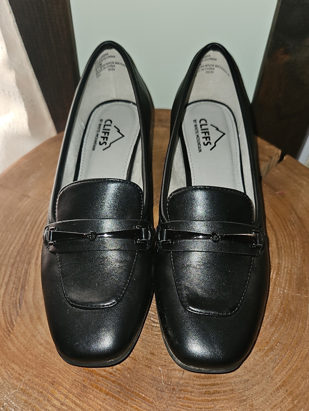 Cliffs by WHITE MOUNTAIN Black Slip-On Bit Loafers